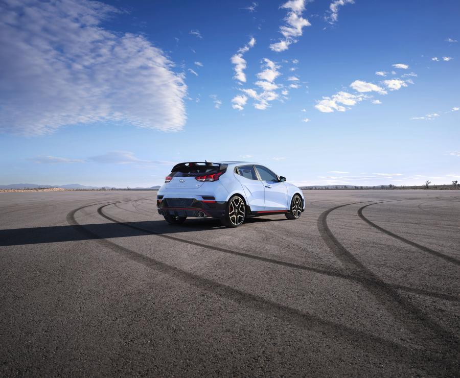  Hyundai Veloster N 2018 года  (NA) (фото 44 из 85)